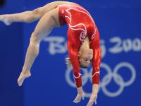 穆古鲁扎在老鹰比赛中大胜，绝杀引发热议！